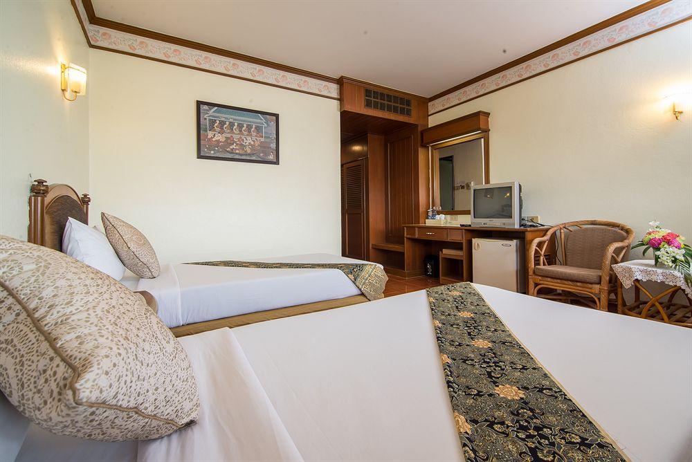 Krabi Royal Hotel Exterior photo